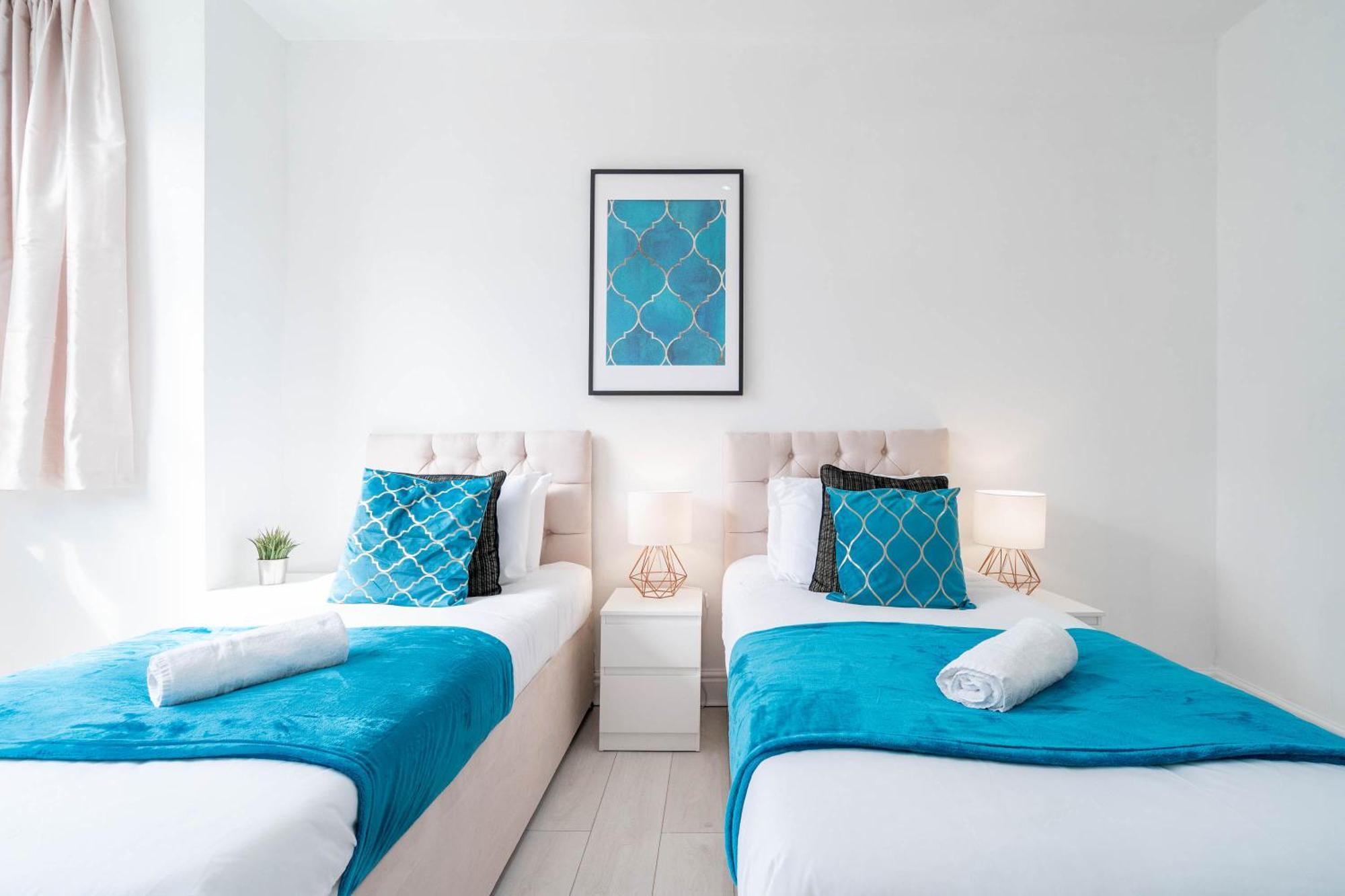 Five Bedroom Townhouse - Near City Centre - Edgbaston - On Street Parking - Wifi - Netflix - 974P Birmingham Exteriér fotografie
