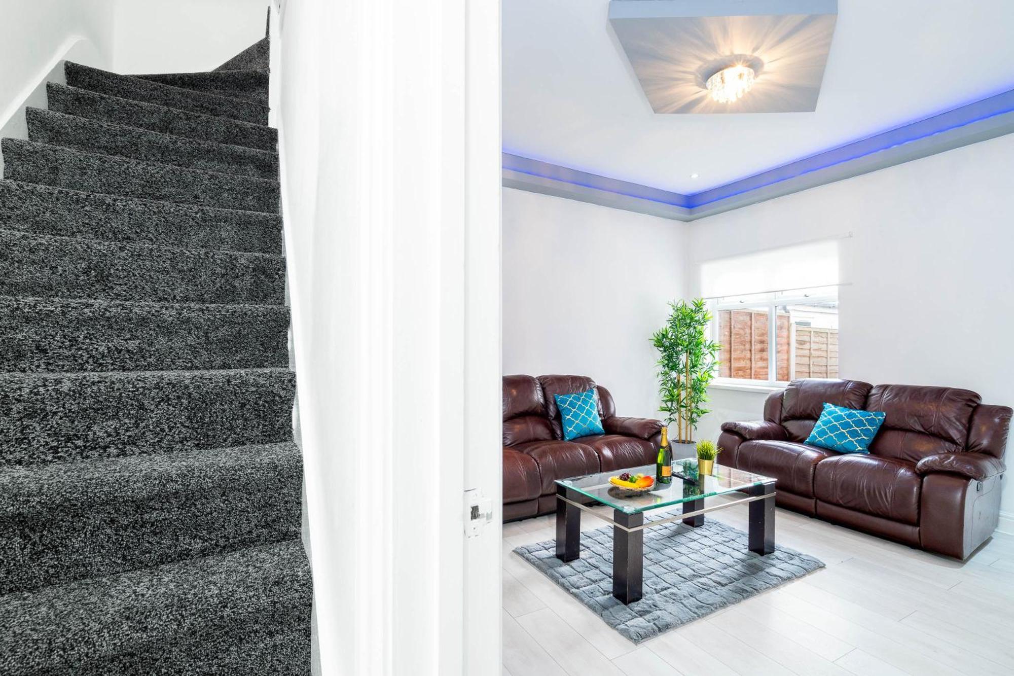 Five Bedroom Townhouse - Near City Centre - Edgbaston - On Street Parking - Wifi - Netflix - 974P Birmingham Exteriér fotografie