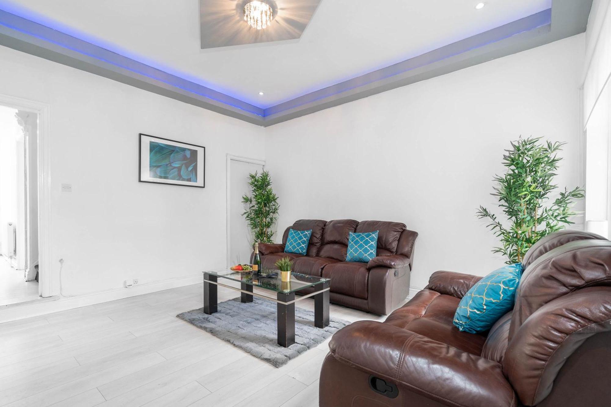 Five Bedroom Townhouse - Near City Centre - Edgbaston - On Street Parking - Wifi - Netflix - 974P Birmingham Exteriér fotografie